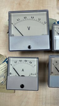 Analogové panelové měřáky ampérmetr voltmetr - 5