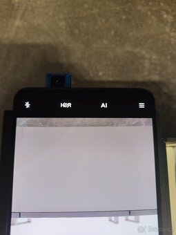 Xiaomi Mi 9T 6/64 GB – skvělý stav - 5