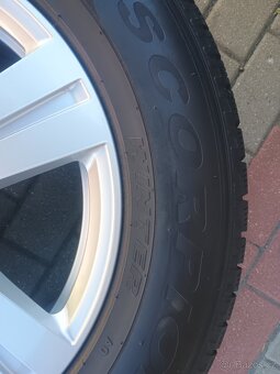 AUDI Q7 ET25 Zimní sada 255 60 18 zánovní 5x112 - 5