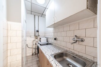 Pronájem — pokoj pro pár na Praha 3 - 5