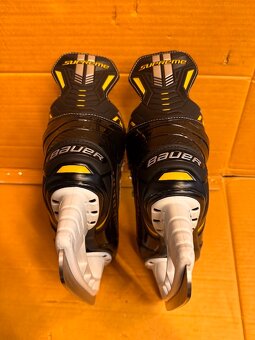 BRUSLE BAUER SUPREME M1  vel. 42,5/7,5 D - 5
