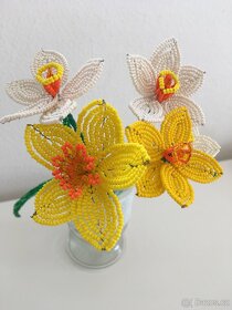 korálková květina narcis - 5