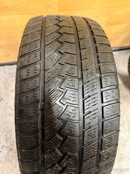 Zimní pneu 235/55/17 č.1 - 5