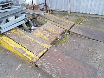 Zvedak hydraulicky - 5