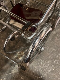 Krásný retro kočárek - 5