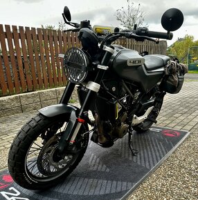 Husqvarna Svartpilen 401 - 5
