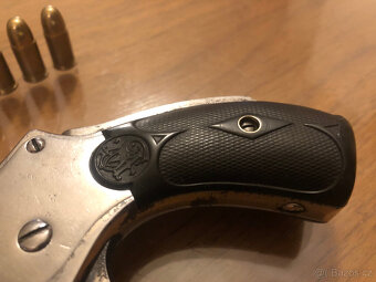 Historický Revolver Smith & Wesson Cal 32 S&W Hammerless DA - 5