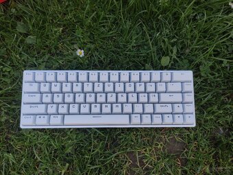Custom herní klávesnice - 5