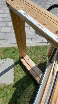 strešní okna velux M06 GGL komplet s plechováním - 5