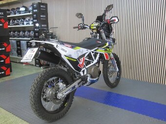 Husqvarna 701 Enduro - 5