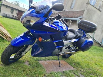 YAMAHA FJR 1300 - 5