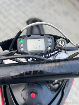 Husqvarna sm 125 TOP STAV - 5