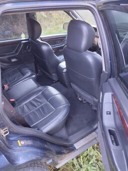 Jeep Grand Cherokee 2,7 - 5