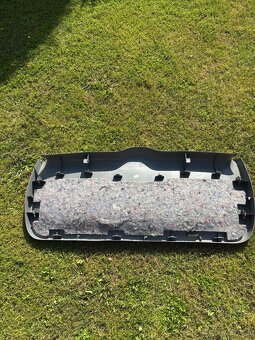 Prodám zadní vyplň kufru Škoda Octavia - 5