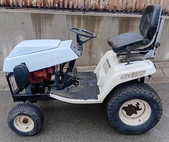 Prodám zahradní traktor malotraktor Iseki - 5