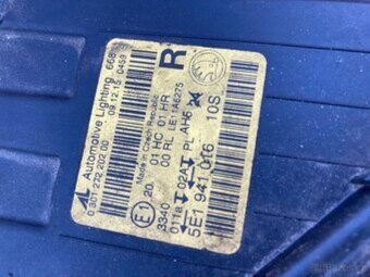 Škoda Octavia 3 pravé přední světlo 5E1 941 016 - 5