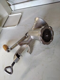 Bytelny kuchynsky valecek - 5