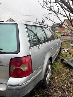 Passat b5.5 2.5tdi v6 díly z vozu ihned - 5