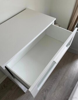 Prodám komodu IKEA BRIMNES - 5
