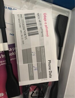 Nokia N8 – kompletní balení - 5