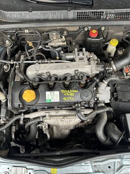 Alfa Romeo 147 1.9-85 typ:937A2000 - 5