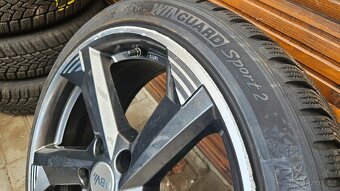 Zimní Sada Alu 5x112 225/40 R18 DBV - 5