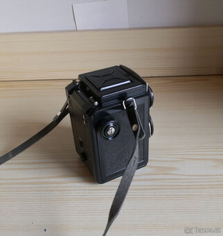 Starožitný fotoaparát Lubitel 2 (3) - 5