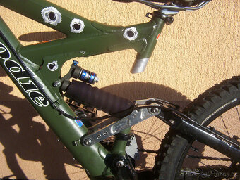 BRODIE Devo - 5