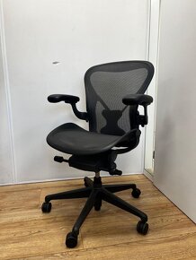 Kancelářská židle Herman Miller Aeron Remastered Full Option - 5