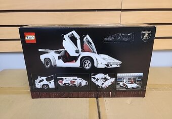Zbrusu nové zapečetěné Lego 10337 Lamborghini Countach 5000 - 5