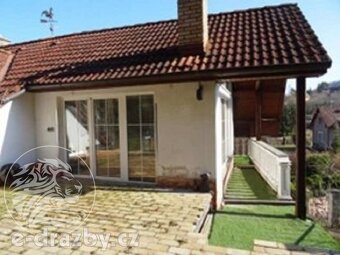 Rodinný dům, zahrada a pozemek v obci Městečko, okr. Rakovní - 5