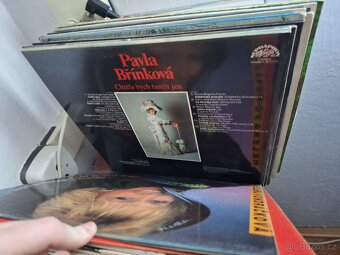 Prodám retro-gramofon s rádiem zn.TESLA - 5
