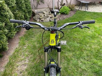 Commencal meta V4 - 5