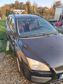 Prodám Ford Focus 1.6.80kw.rv.2005 - 5