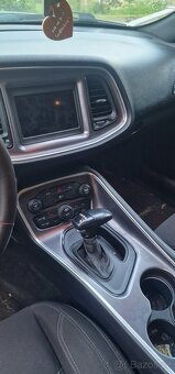 Dodge challenger 3.6v6 2015 automat. - 5