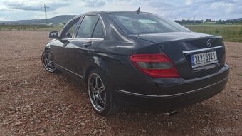 Prodám Vyměním Mercedes C W204 Najeto: 377 +++km V provozu o - 5