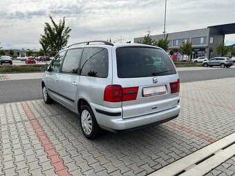 PRONÁJEM AUTA SEAT ALHAMBRA 7 míst - 5