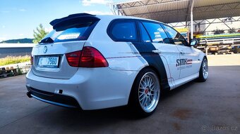 BMW e91 330d LCI - 5