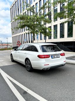 Mercedes-Benz E200 CDI - 5