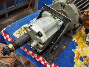 Elektromotor 2, 2KW s hydraulickým čerpadlem - 5