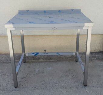 Přístěnný nerezový stůl, pracovní gastro stůl, nábytek kuchy - 5