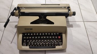 Psací stroj Consul 2224 r.v.1974 - Retro - 5