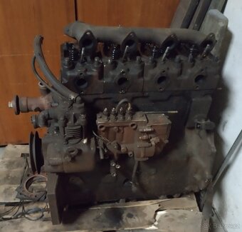 Prodám motor Zetor 62 01 - 5