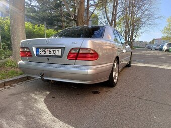 Mercedes w 210 320 cdi 145 kw - 5