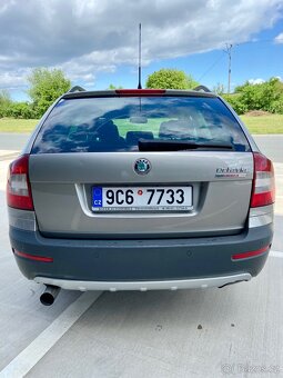 Škoda Octavia Scout - 5