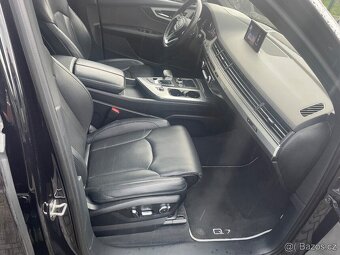 Audi SQ7 4.0 Tdi 320kW Matrix PANO Masaz Air sedacky - 5
