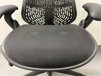 Kancelářská židle Herman Miller Mirra - jako nová - 5