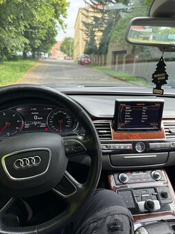 Audi A8 - 5