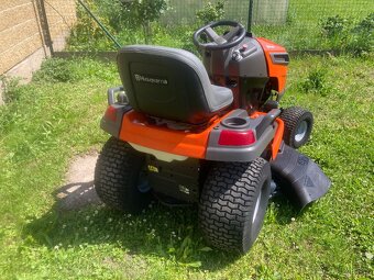 Zahradní traktor Husqvarna YTH 184 T - 5