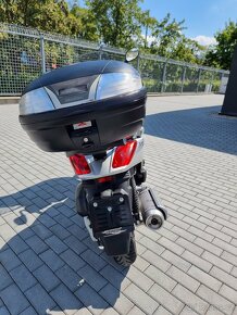Yamaha X-Max 250 - 5